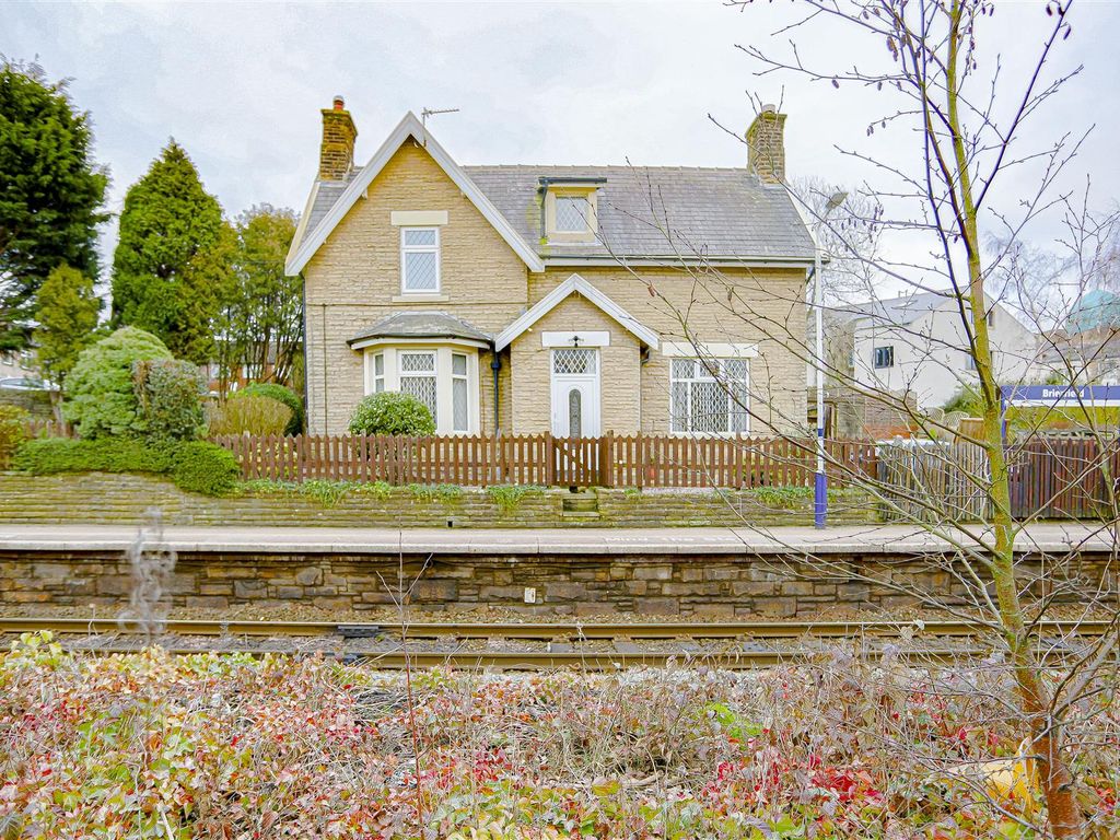 3 bed detached house for sale in Railway Street, Brierfield, Nelson BB9