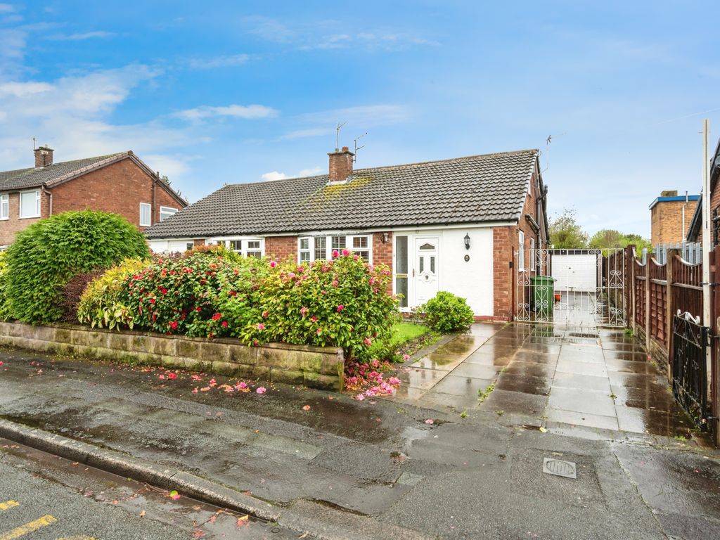 2 bed bungalow for sale in Road, Penketh, Warrington