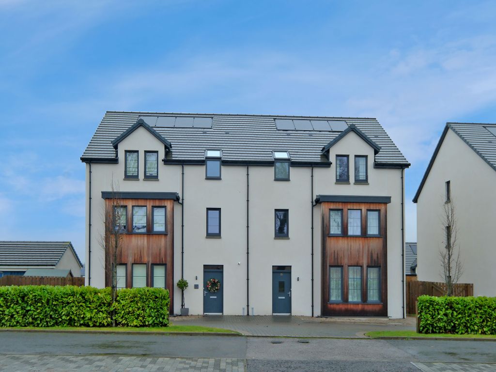 5 bed semidetached house for sale in Gairnhill, Countesswells