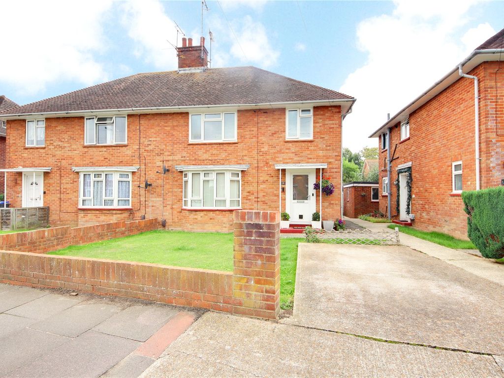 2 bed flat for sale in Harefield Avenue, Worthing, West Sussex BN13