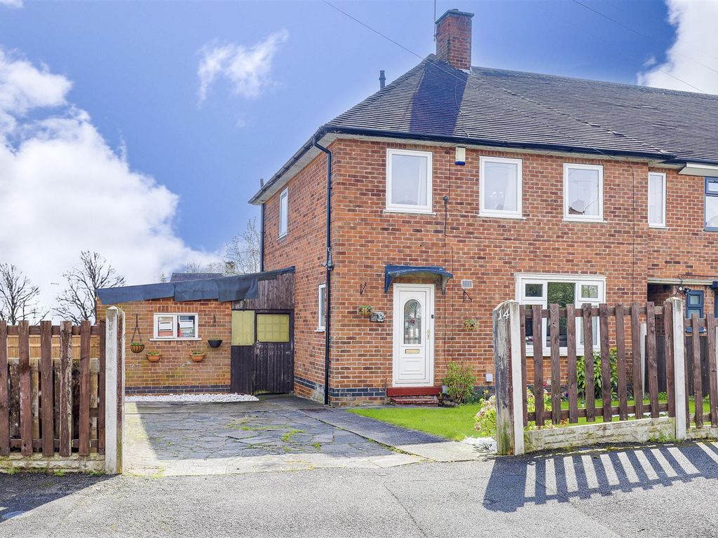 4 bed end terrace house for sale in Hillbeck Crescent, Wollaton