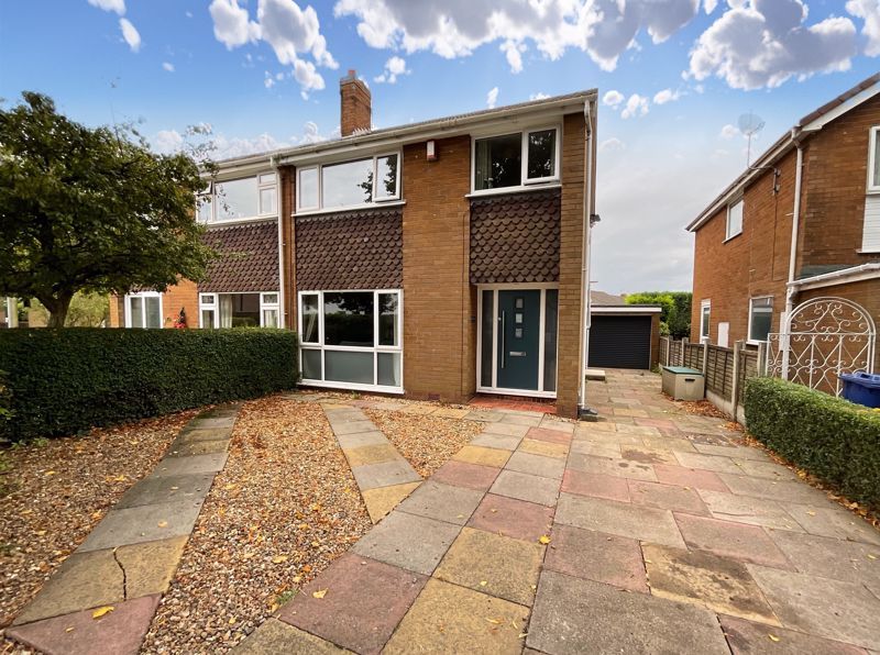 3 bed semidetached house for sale in Thistleberry Avenue, Newcastle