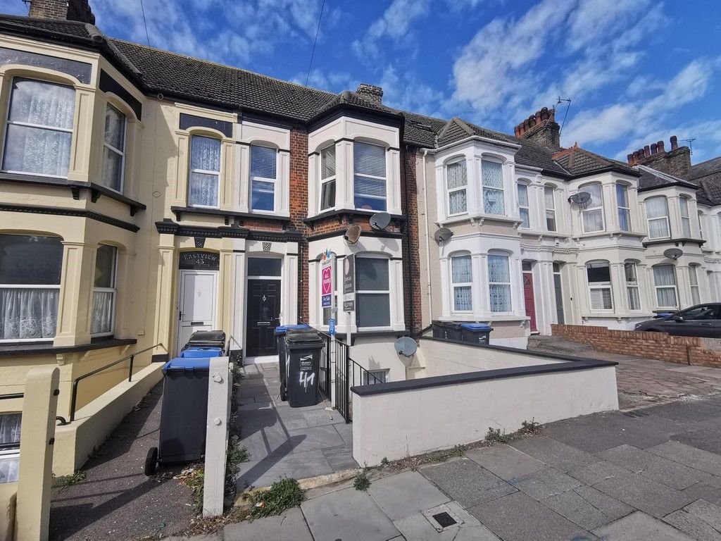 2 bed flat for sale in Ramsgate Road, Margate CT9, £180,000 Zoopla