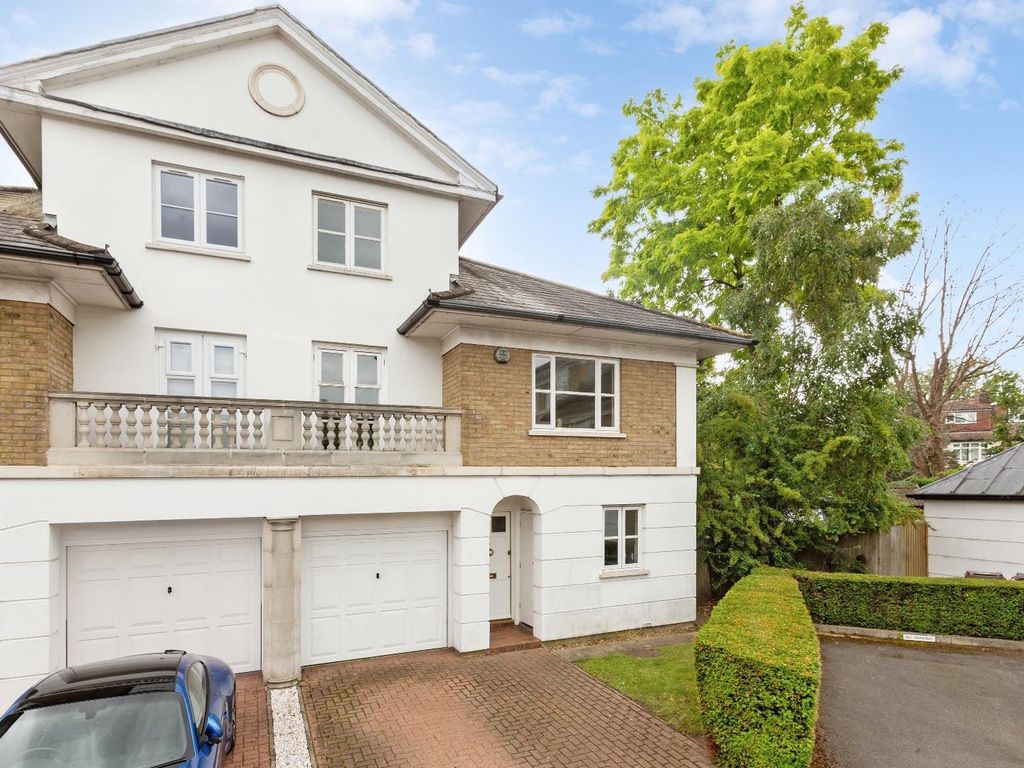 4 bed semidetached house to rent in Crofton Avenue, Grove Park W4 Zoopla