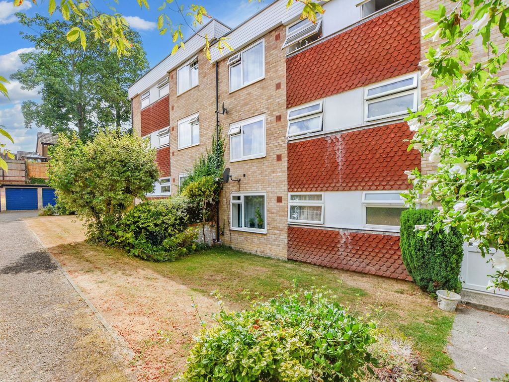 Canterbury Road, Gore Court Canterbury Road TN24  