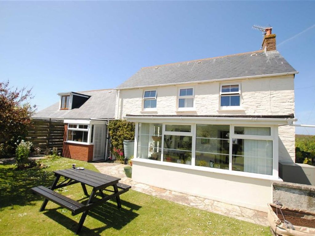 Property Details For Beaver Cottage Tregatta Tintagel Pl34 0dy