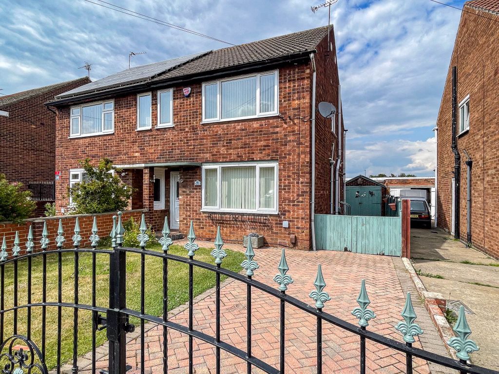 3 bed semidetached house for sale in Windsor Walk, Scawsby, Doncaster DN5, £125,000 Zoopla