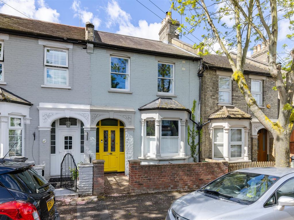 2 bed property for sale in Kenilworth Avenue, London E17, £800,000 Zoopla