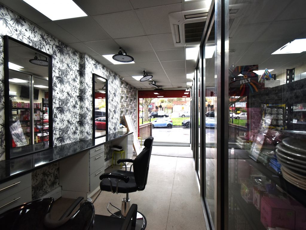 Commercial property to let in Oldfield Circus, Northolt UB5 Zoopla