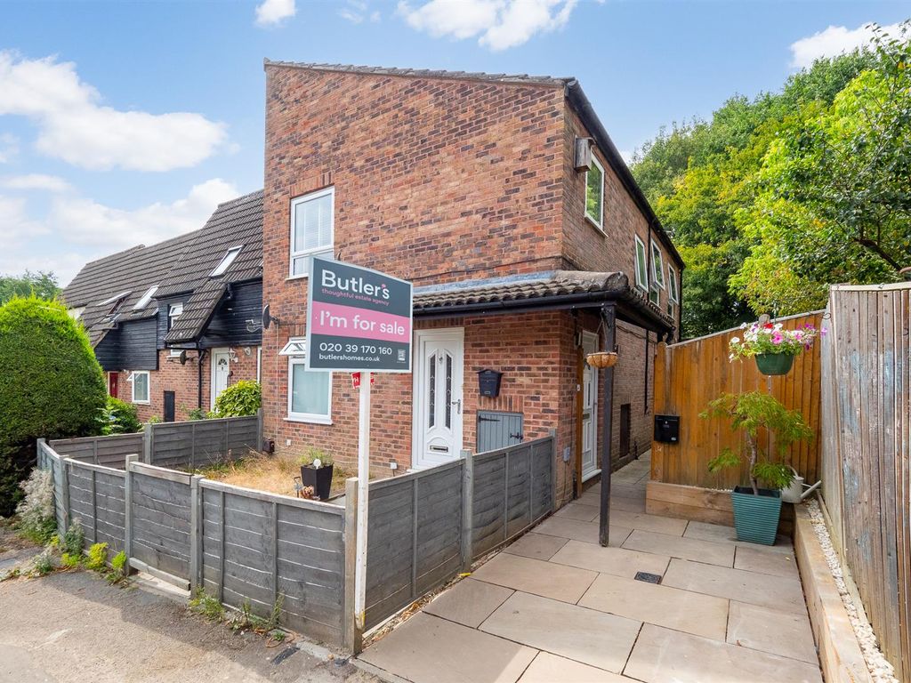 2 bed for sale in Newton Avenue, East Grinstead RH19 Zoopla