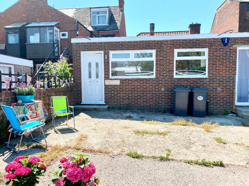 1 bed flat to rent in 36B Cheriton High Street, Folkestone CT19, £800