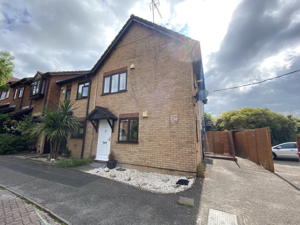 1 bed property to rent in Telford Drive, Cippenham, Slough SL1 Zoopla