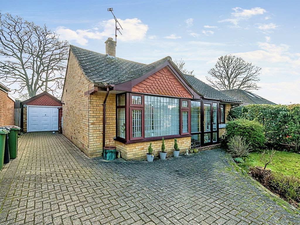 2 bed detached bungalow for sale in Apollo Road, Chandler's Ford