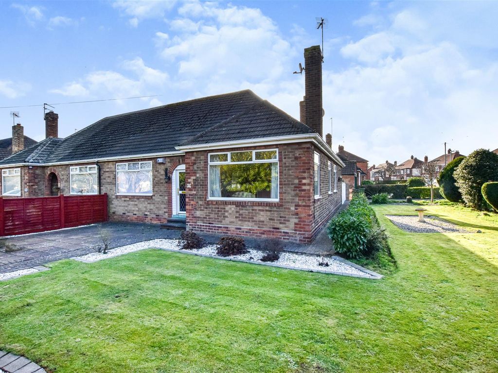 2 bed semidetached bungalow for sale in St. Peters Avenue, Anlaby