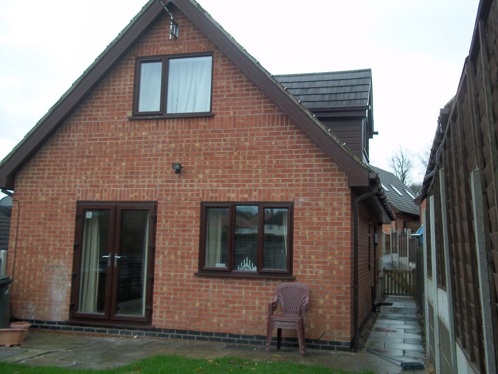 3 bed detached house to rent in Rossendale, Ilkeston DE7, £875 pcm Zoopla