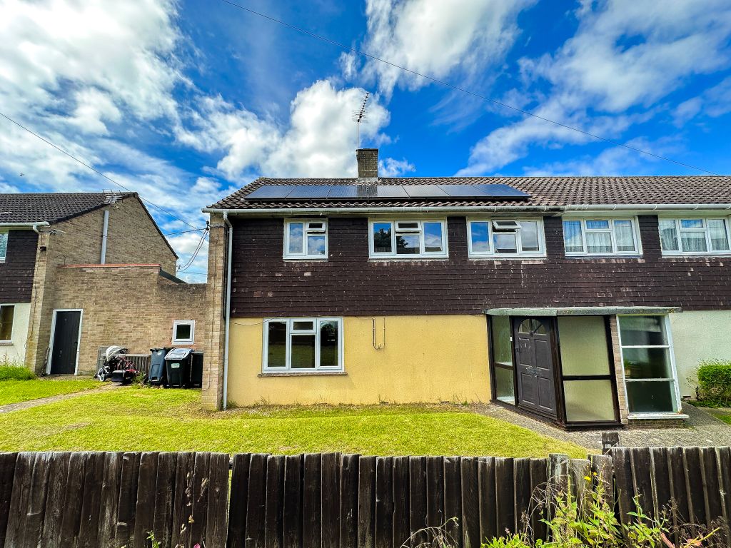 3 bed semidetached house to rent in Cherrytree Avenue, Tidworth SP9, £1,350 pcm Zoopla