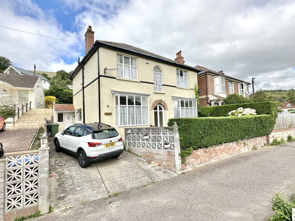 4 bed detached house for sale in Hangman Path, Combe Martin, Devon EX34, £313,500 Zoopla