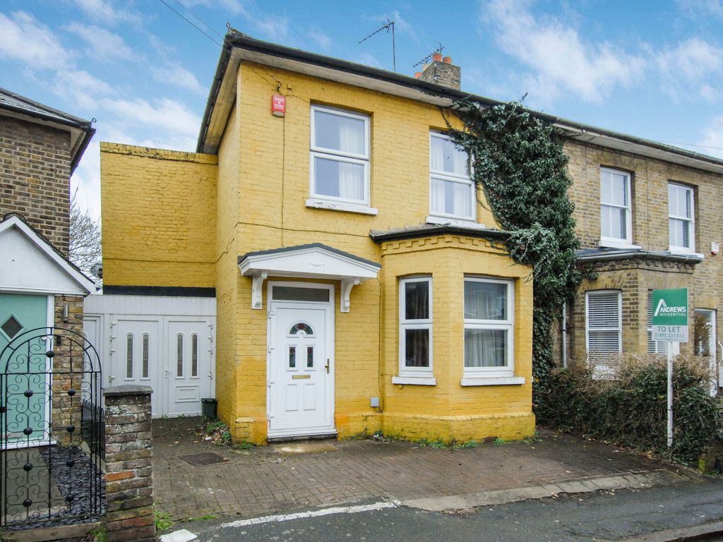 4 bed semidetached house to rent in Montague Road, Uxbridge UB8 Zoopla