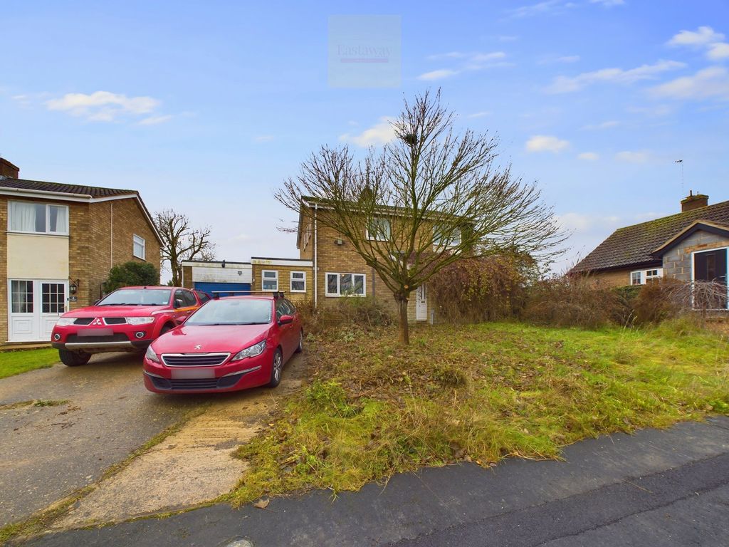 3 bed detached house for sale in Braithwaite Close, Ketton PE9, £