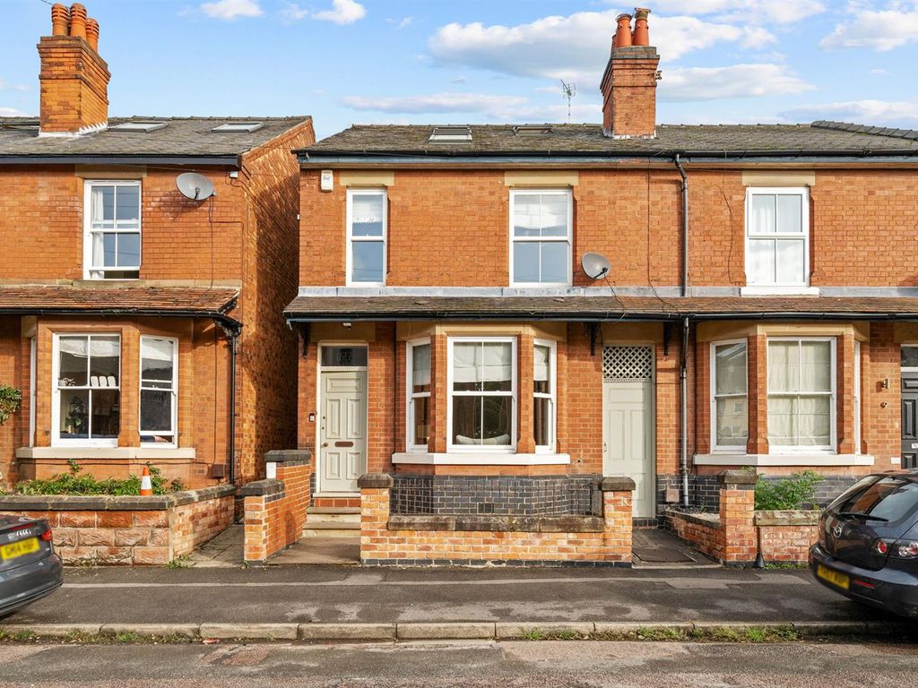 5 bed semidetached house for sale in Ecclesbourne Avenue, Duffield