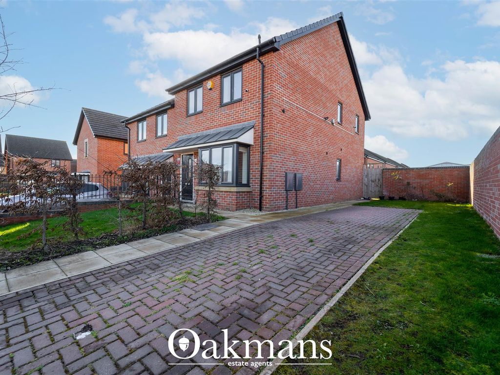 3 bed semidetached house for sale in Tunnel Road, Birmingham B38, £