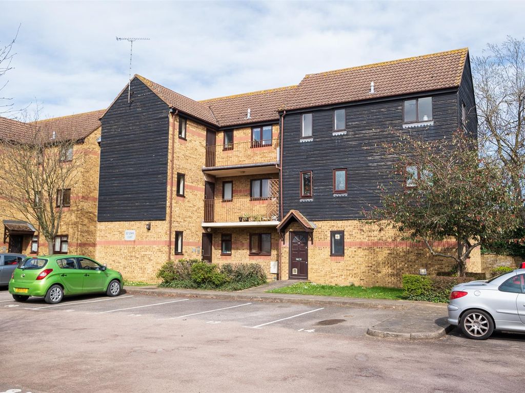 1 bed flat to rent in Betjeman Court, Bentinck Road, West Drayton UB7 Zoopla
