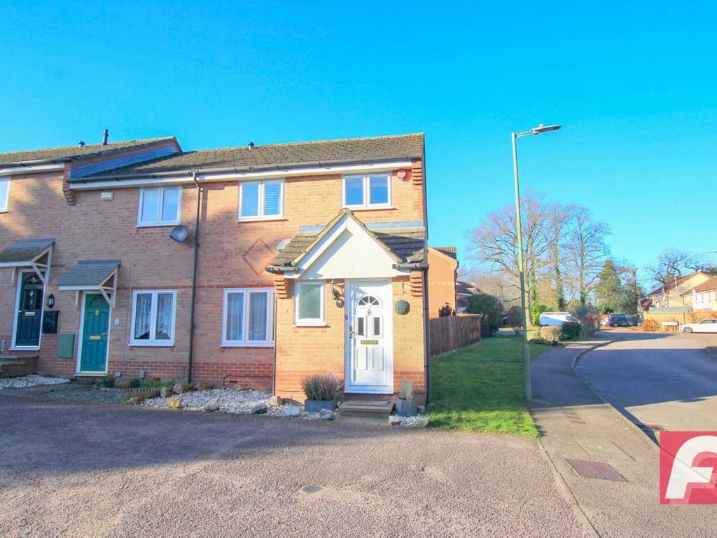 3 bed end terrace house for sale in Haweswater Drive, Watford WD25, £