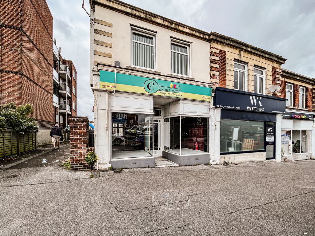 Retail premises to let in 642 Wimborne Road, Bournemouth BH9, £7,800 pa