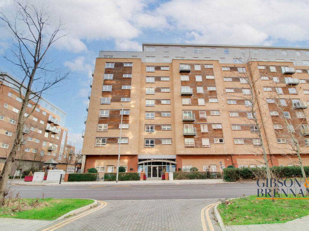 1 bed flat for sale in Cherrydown East, Basildon SS16, £175,000 Zoopla