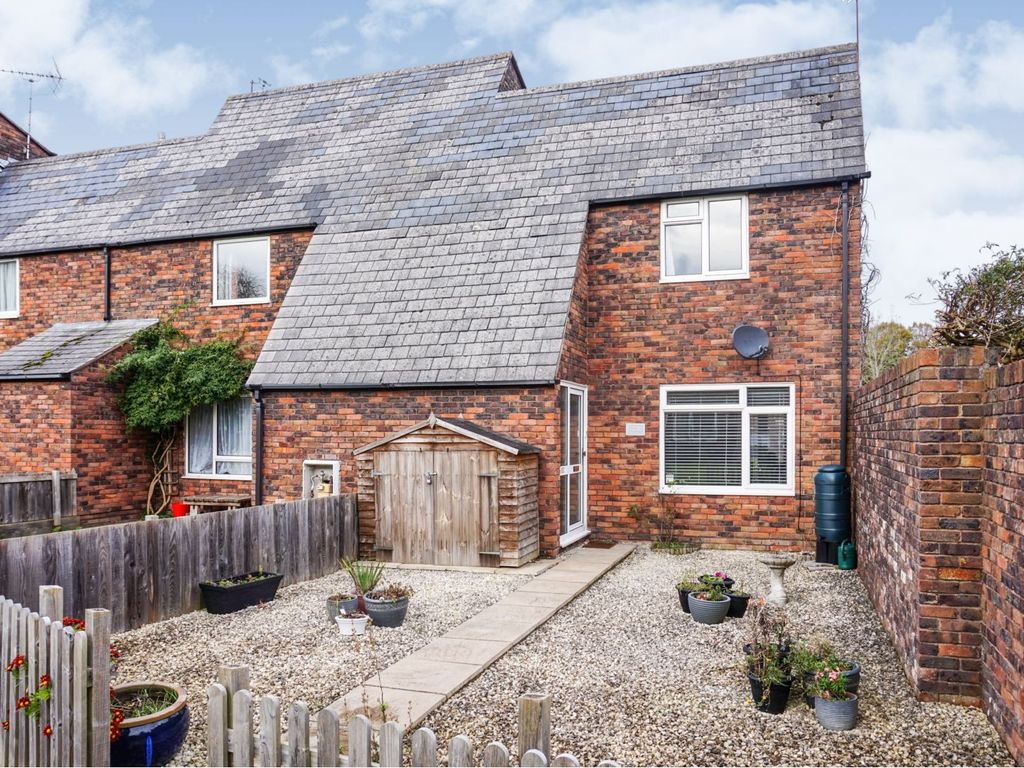 2 bed end terrace house for sale in Maplehurst Road, Chichester PO19