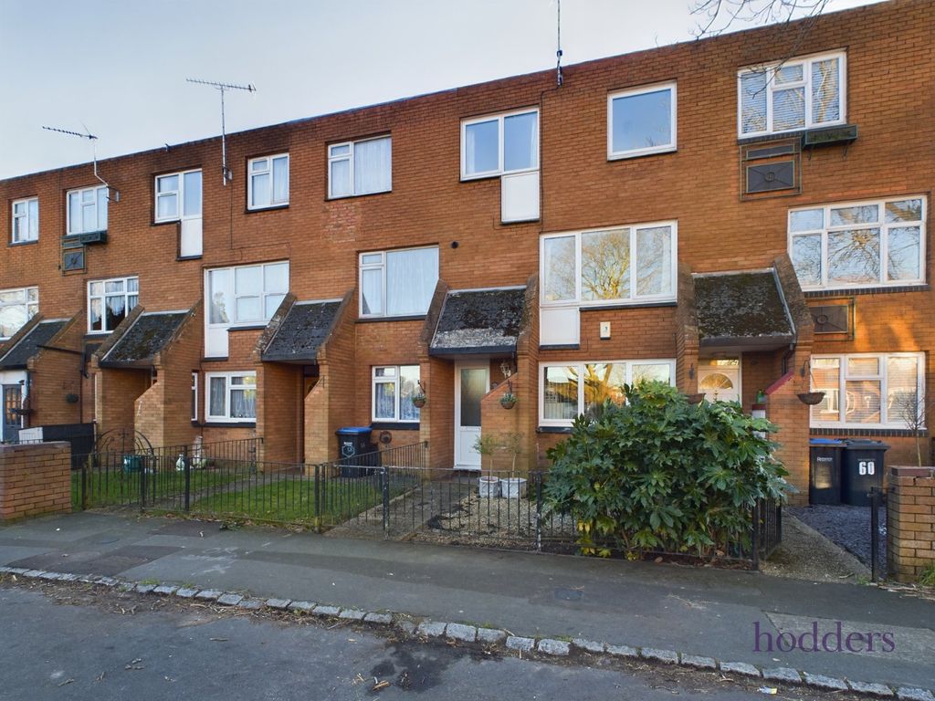 3 bed terraced house for sale in Galsworthy Road, Chertsey, Surrey KT16