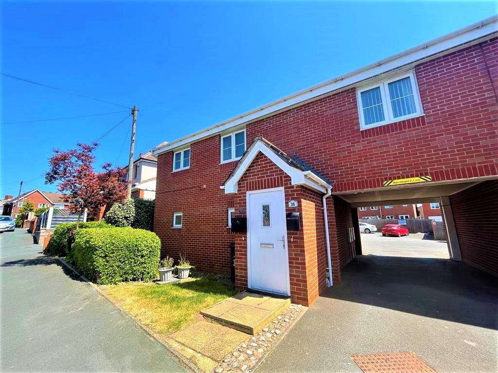 1 bed flat to rent in Cross Street, Wednesbury WS10 Zoopla