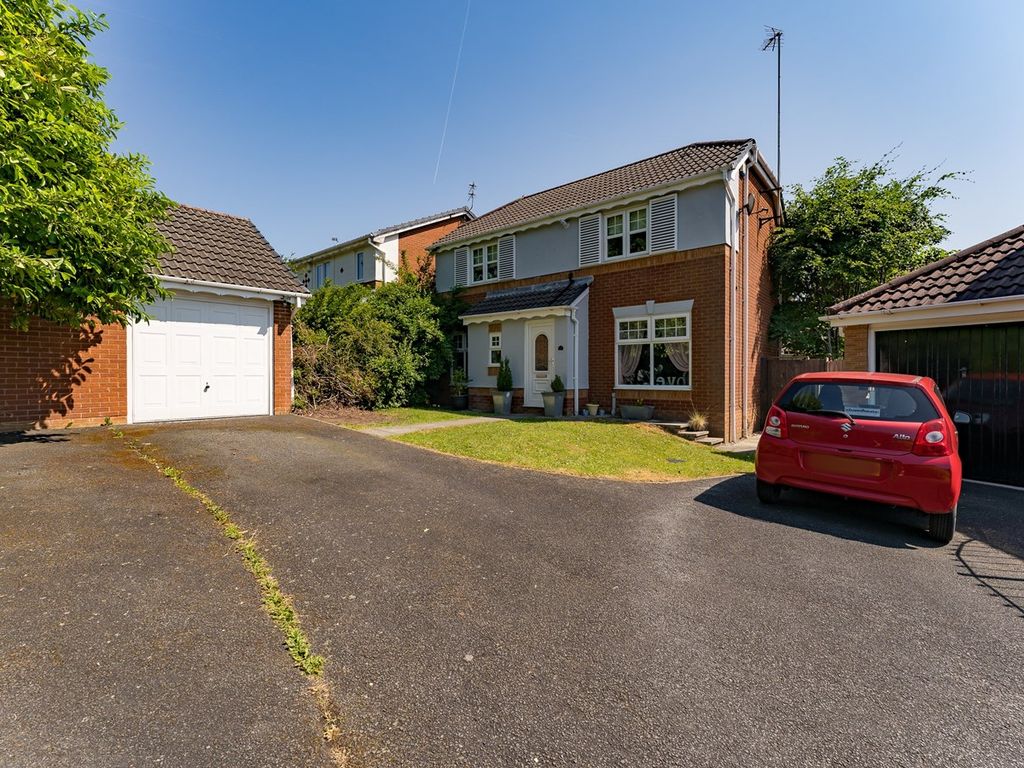 3 bed detached house for sale in Cornforth Way, Widnes WA8 Zoopla