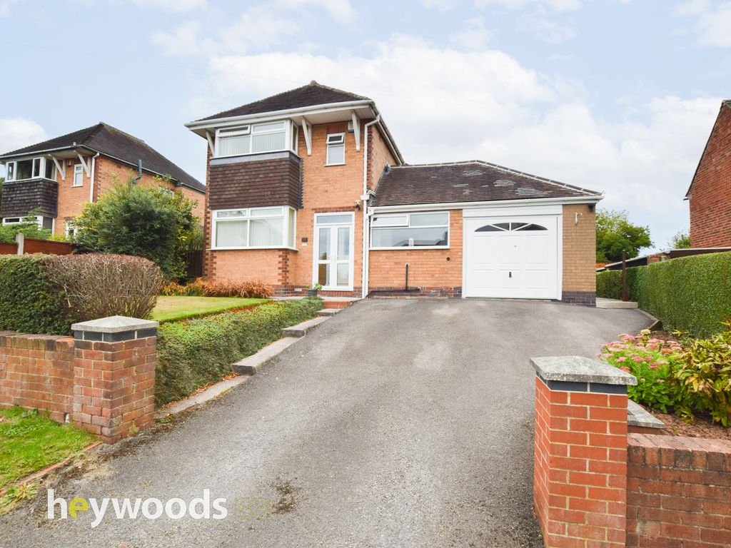 3 bed detached house for sale in Lincoln Avenue, Clayton, Newcastle ST5