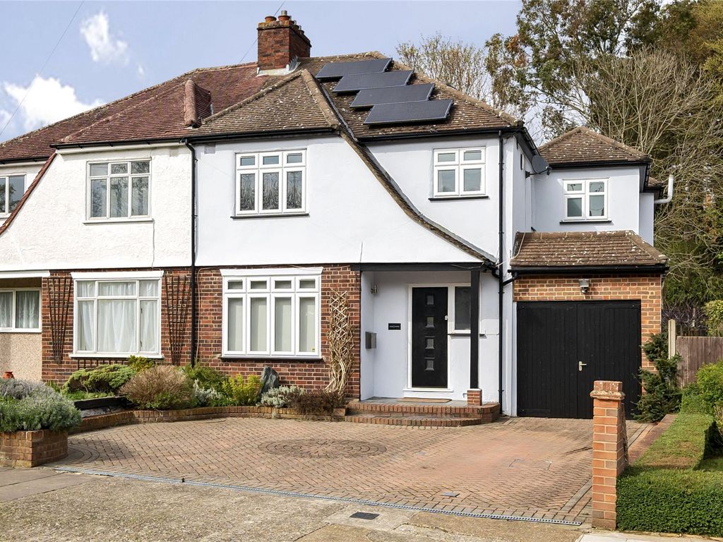 5 bed semidetached house for sale in Elm Grove, Orpington BR6 Zoopla