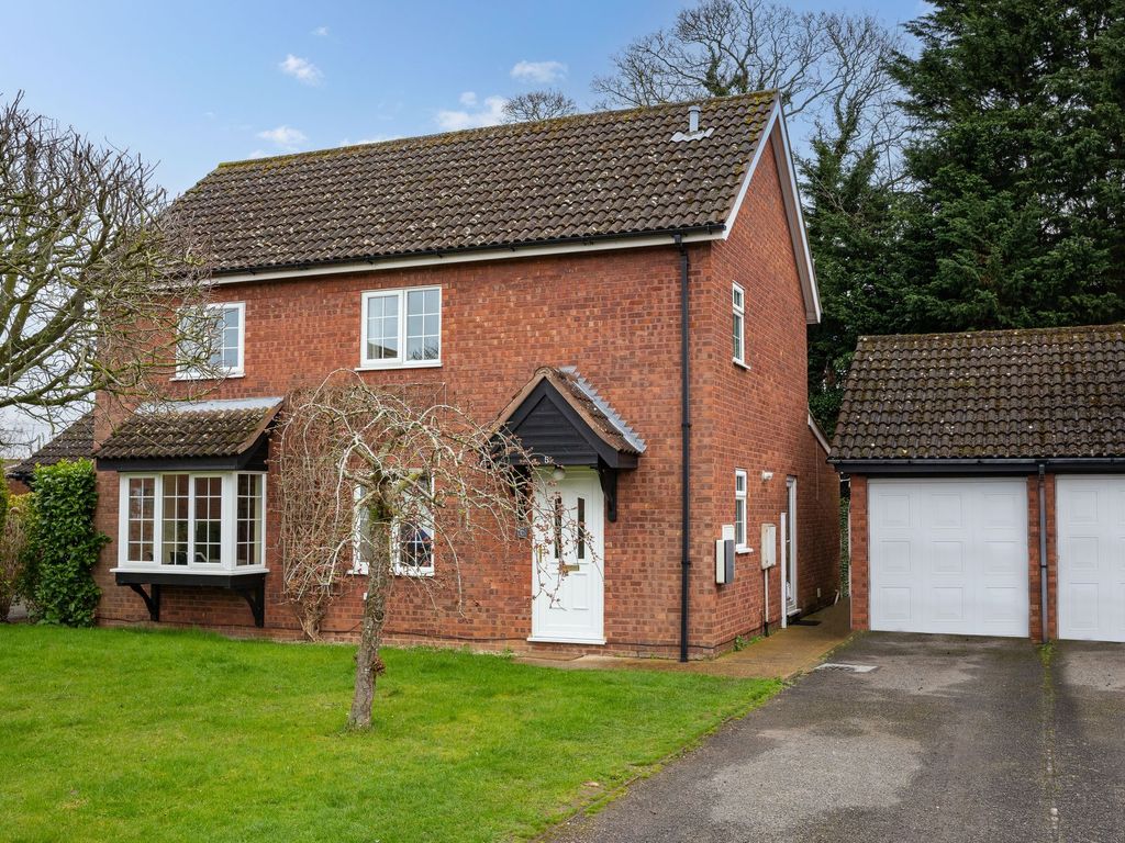 4 bed detached house for sale in Clive Hall Drive, Longstanton CB24