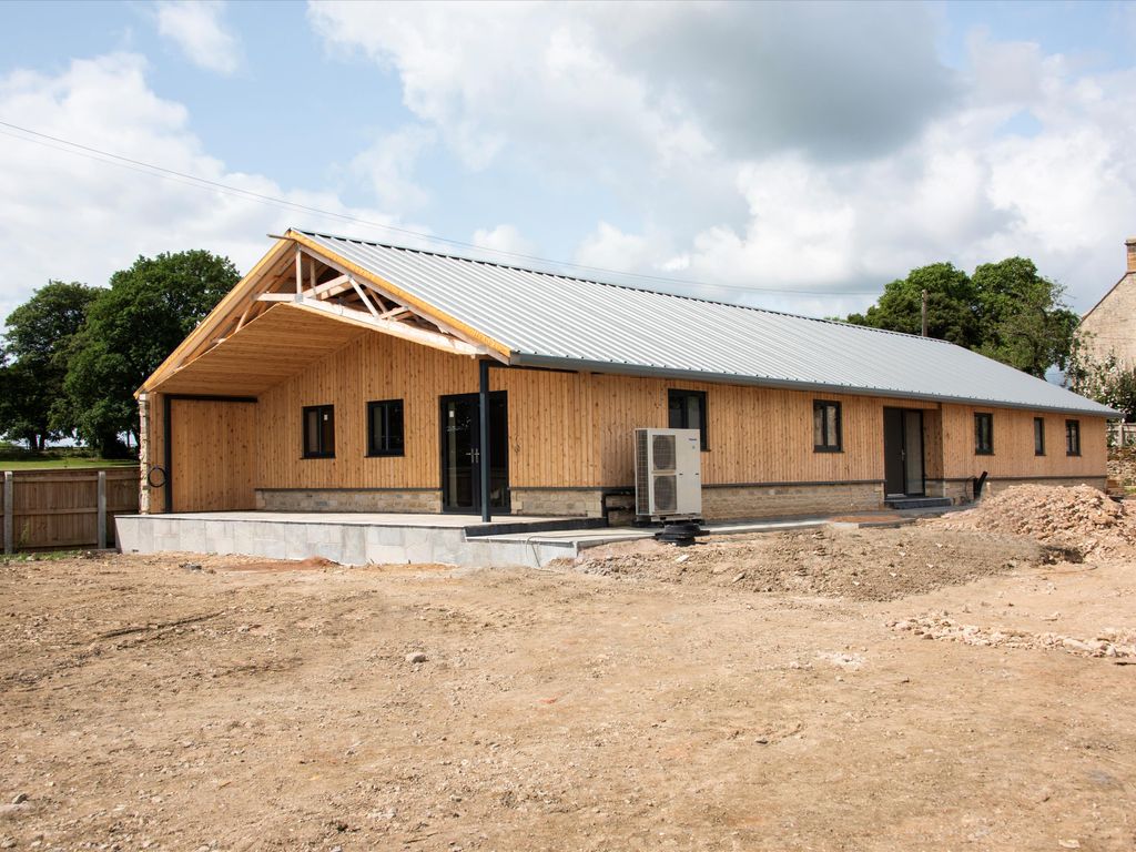 New home, 4 bed barn conversion for sale in Birdlip, Gloucestershire