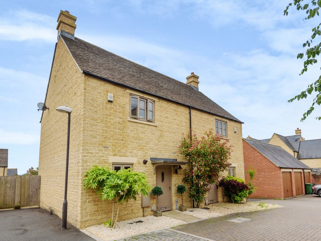 2 bed semidetached house for sale in Cirencester, Gloucestershire GL7