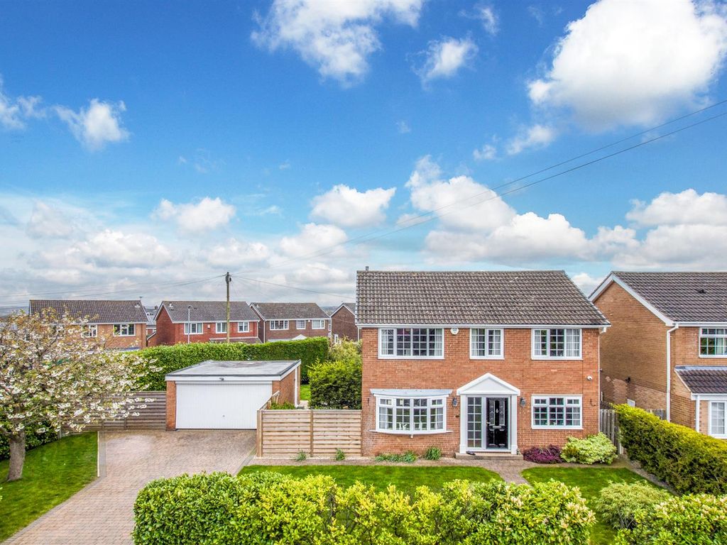 4 bed detached house for sale in Glenfields, Netherton, Wakefield WF4