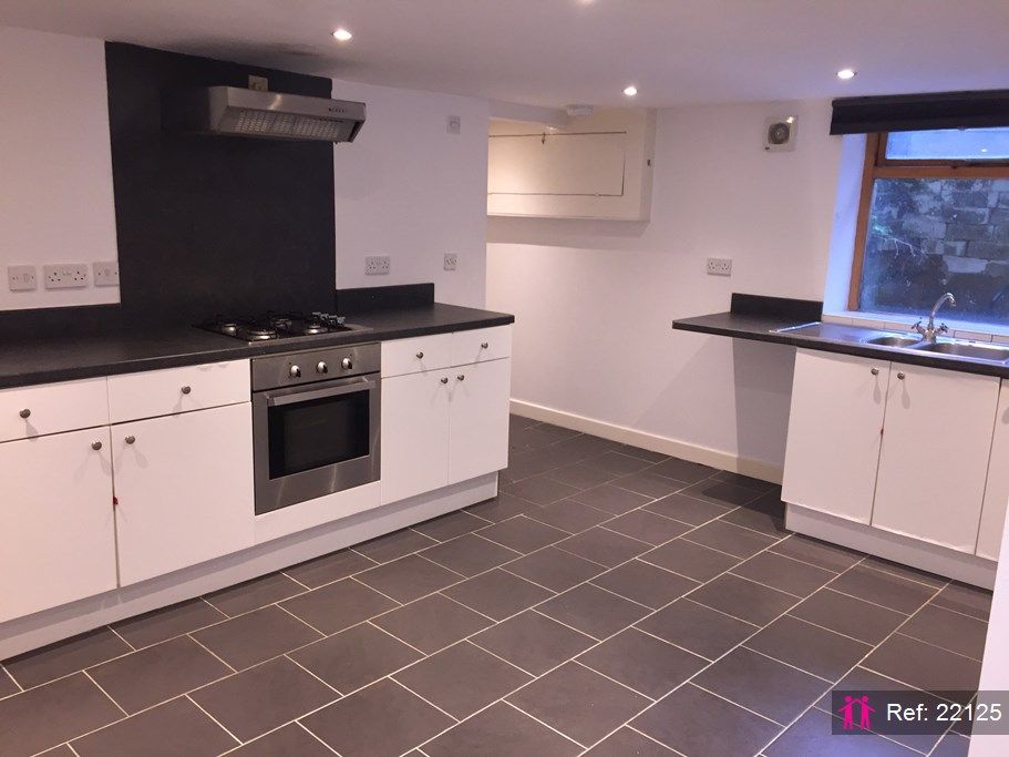 3 bed terraced house for sale in School Street, Moldgreen, Huddersfield