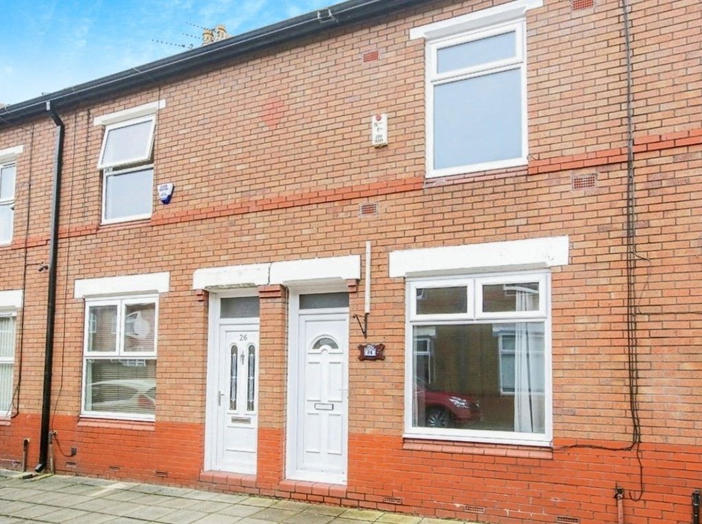 2 bed terraced house to rent in Colborne Avenue, Stockport, Cheshire