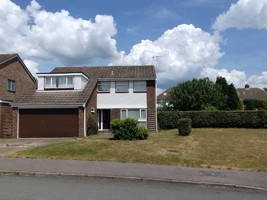 4 bed detached house for sale in The Crofts, Leverstock Green HP3 Zoopla