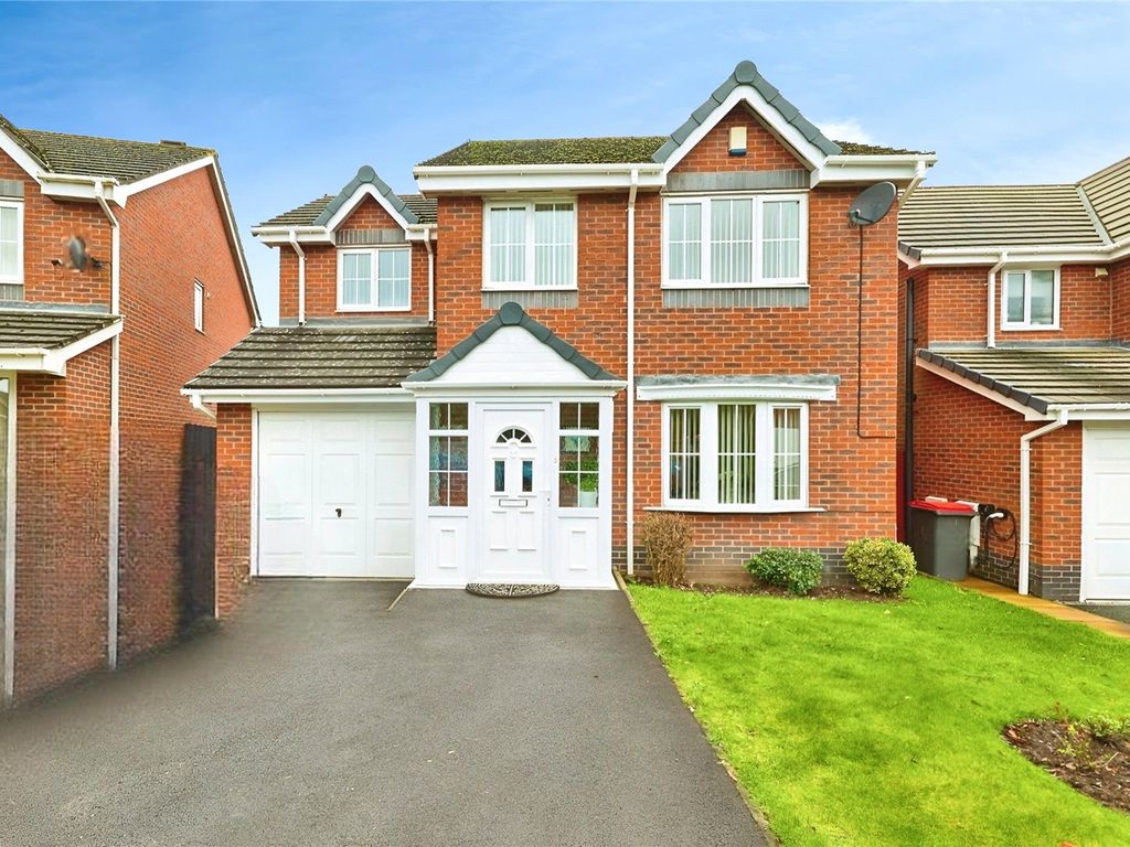 4 bed detached house for sale in Woodside Road, Ketley, Telford