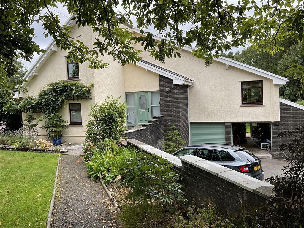 4 bed detached house for sale in Wernddu Road, Ammanford SA18 Zoopla