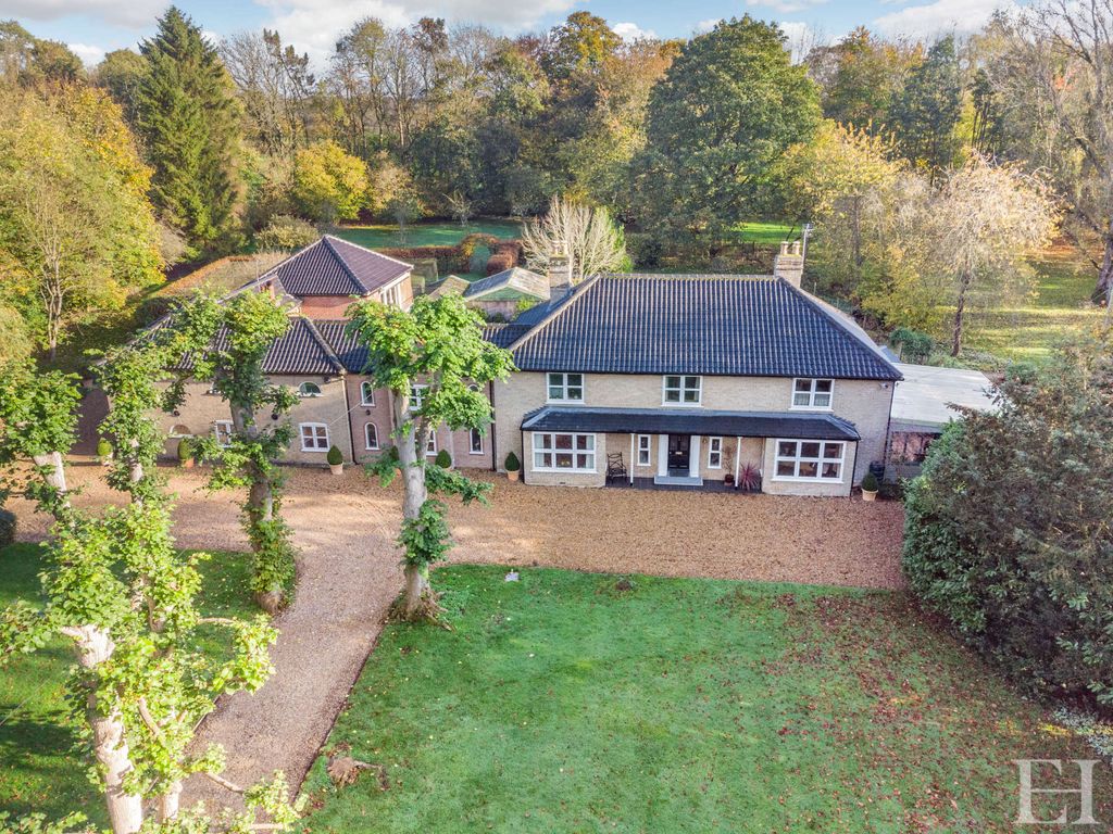 5 bed detached house for sale in Chequers Lane, Saham Toney, Thetford