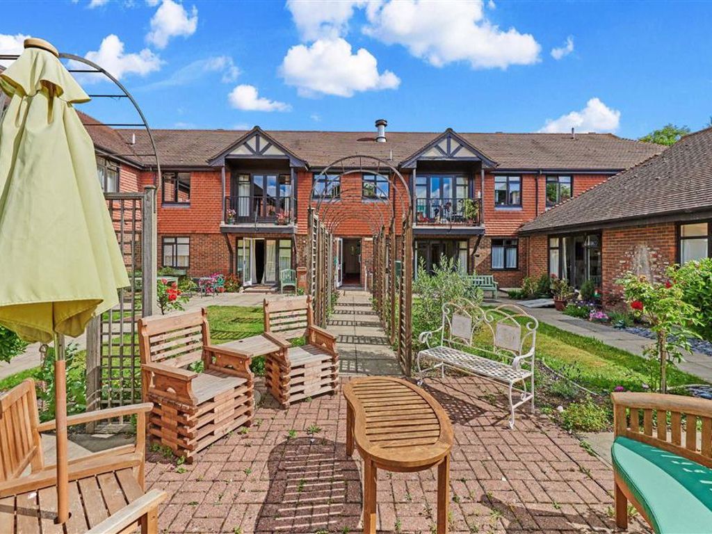 1 bed flat for sale in Park Road, London SE3 Zoopla