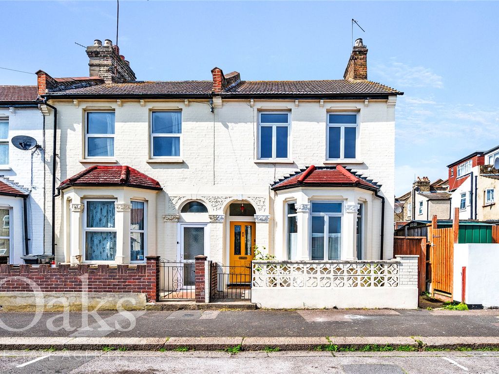3 bed terraced house for sale in Bruce Road, London SE25, £425,000 Zoopla