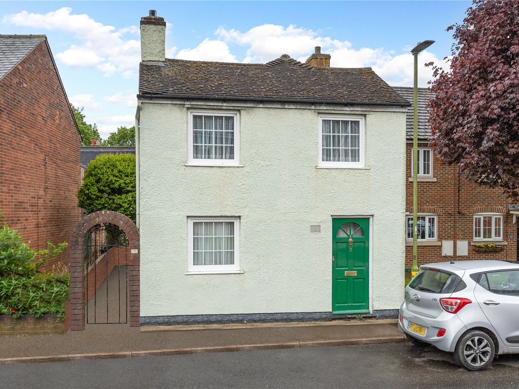 2 bed detached house for sale in St. Johns Road, Hitchin, Hertfordshire