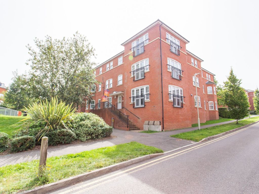 2 bed flat for sale in Roche Road, Canterbury CT1, £210,000 Zoopla