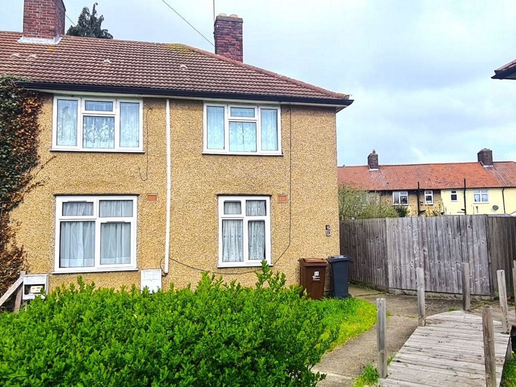 2 bed flat for sale in Maxey Road, Dagenham RM9 Zoopla